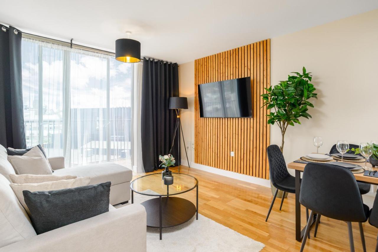 Premium Apartment - Allocated Parking - Great Location Plymouth Luaran gambar
