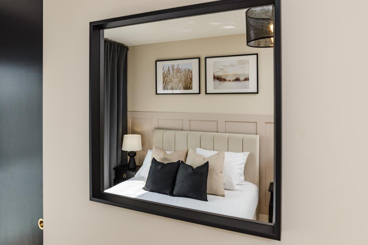 Premium Apartment - Allocated Parking - Great Location Plymouth Luaran gambar