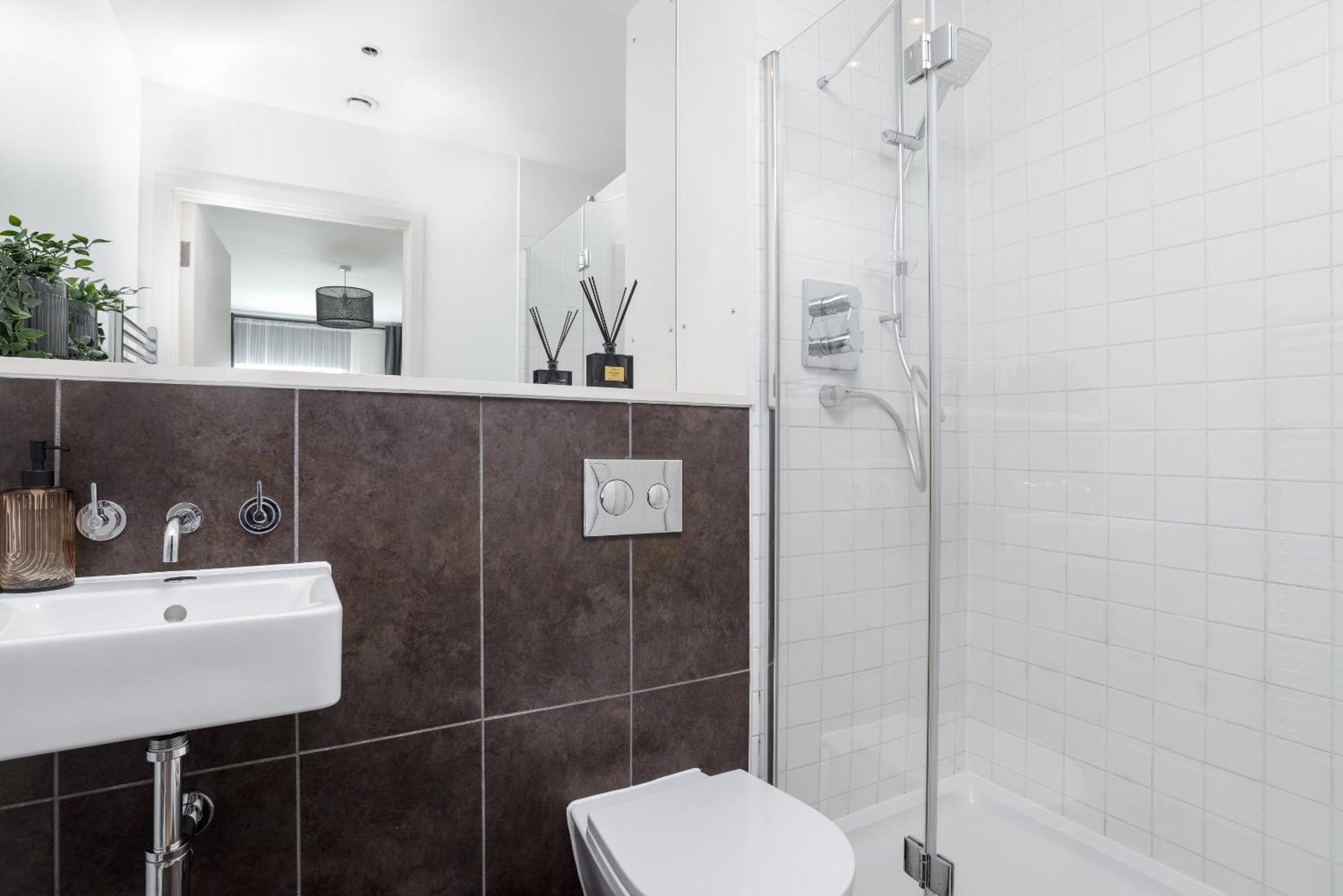 Premium Apartment - Allocated Parking - Great Location Plymouth Luaran gambar